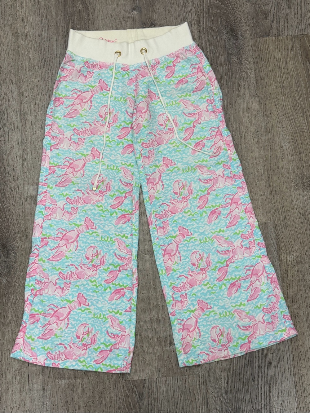 Lilly Pulitzer "The Beach Pant" in Pink & Blue Lobster Print